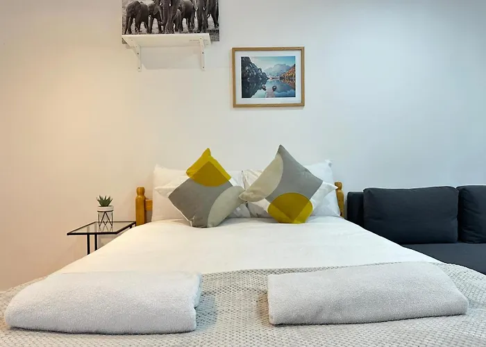 Comfortable Studio Apartment Harrow Road
